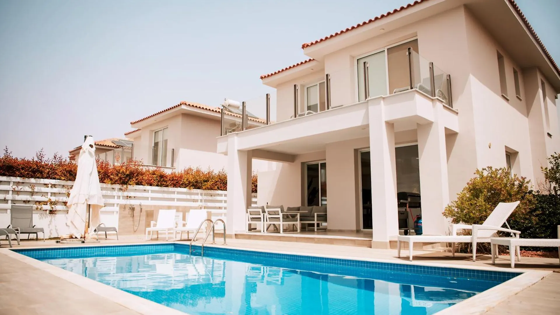 Saturn Villa 라르나카